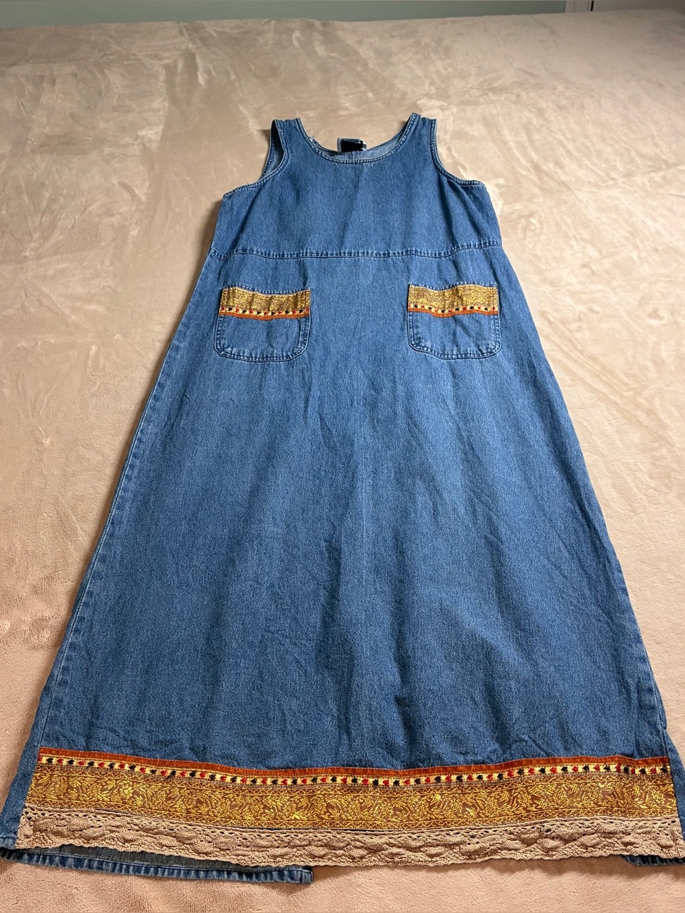 Carolina Blues Denim Maxi Dress Boho Embroidered Pockets Womens M 90s Vintage